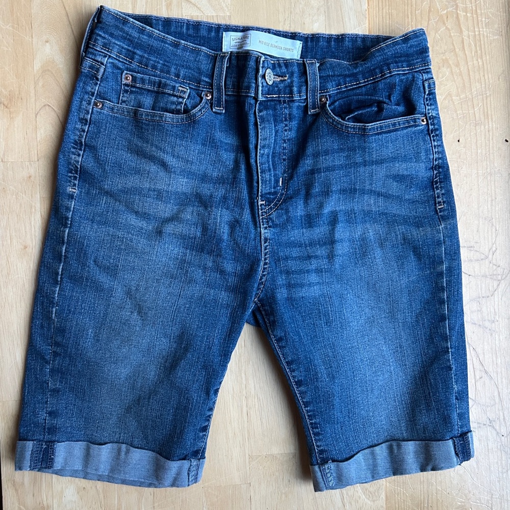 Signature by Levi Strauss & Co. Women's Mid-Rise Shorts
